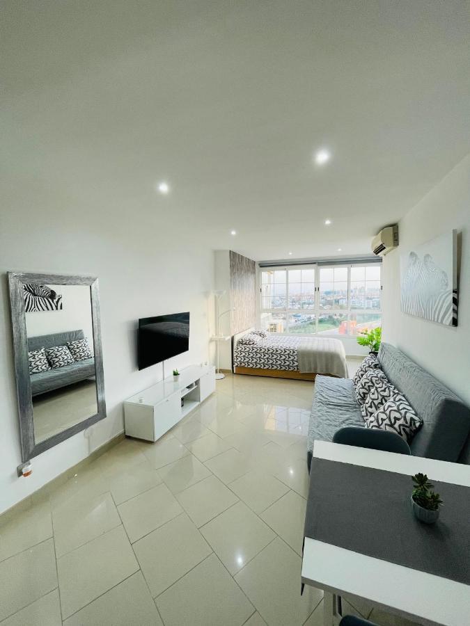 Apartamento La Torre 1337 Precioso, Moderno Y Con Piscina Торемолинос Екстериор снимка