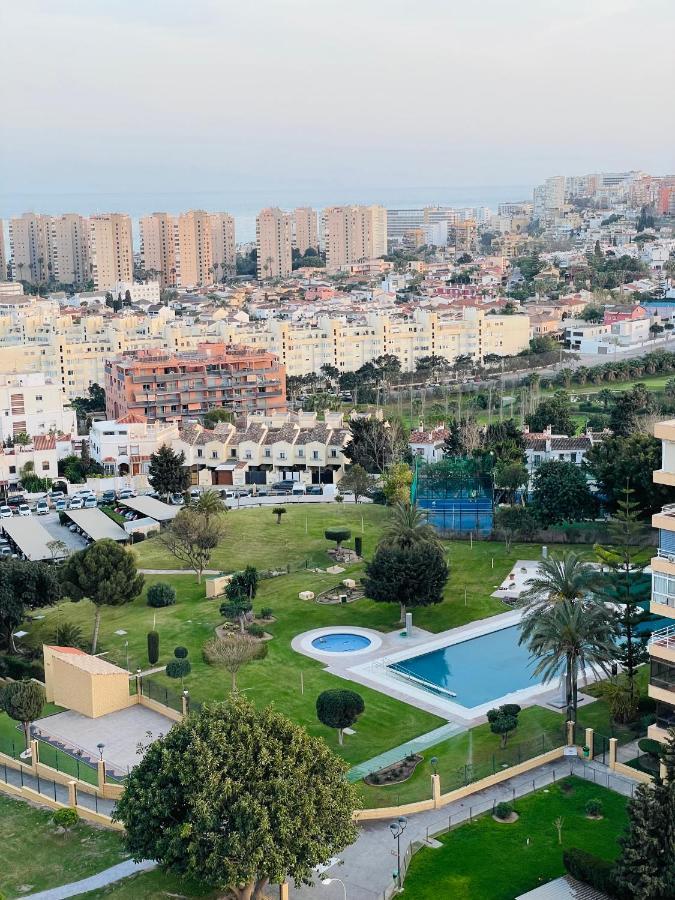Apartamento La Torre 1337 Precioso, Moderno Y Con Piscina Торемолинос Екстериор снимка